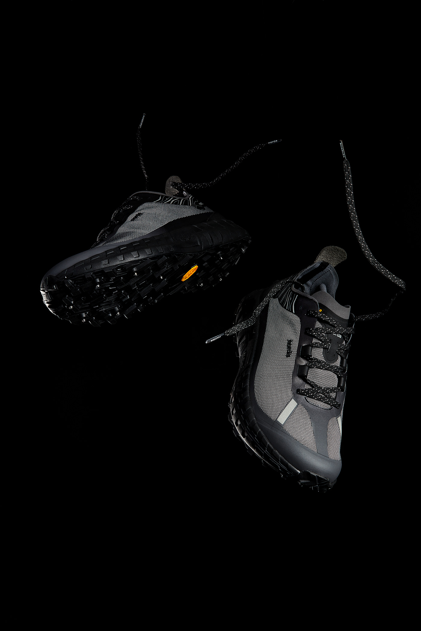 North ™  001 G+ ®  Spike，sneakers，Running shoes，