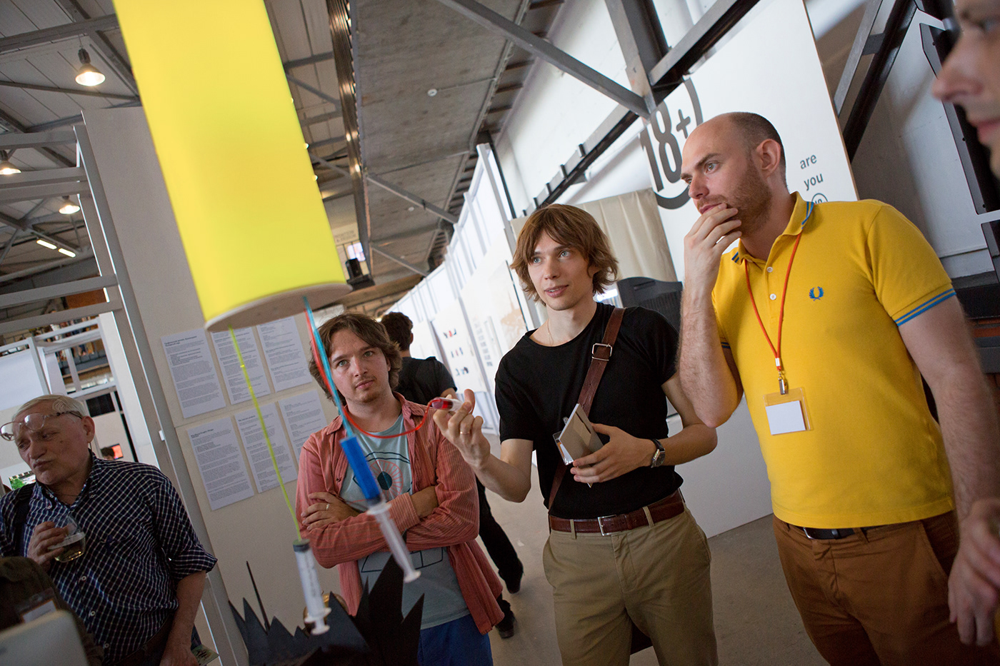 Colour injector，Color syringe，Interactive multicolor lamp，