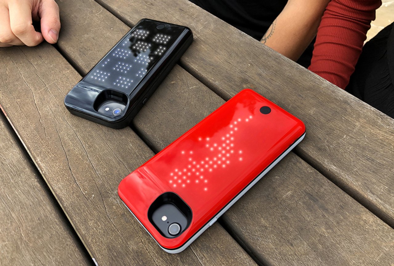 Battery box，iphone，Leading mobile phone case，Consumer Electronics Show，Personalized mobile phone case，