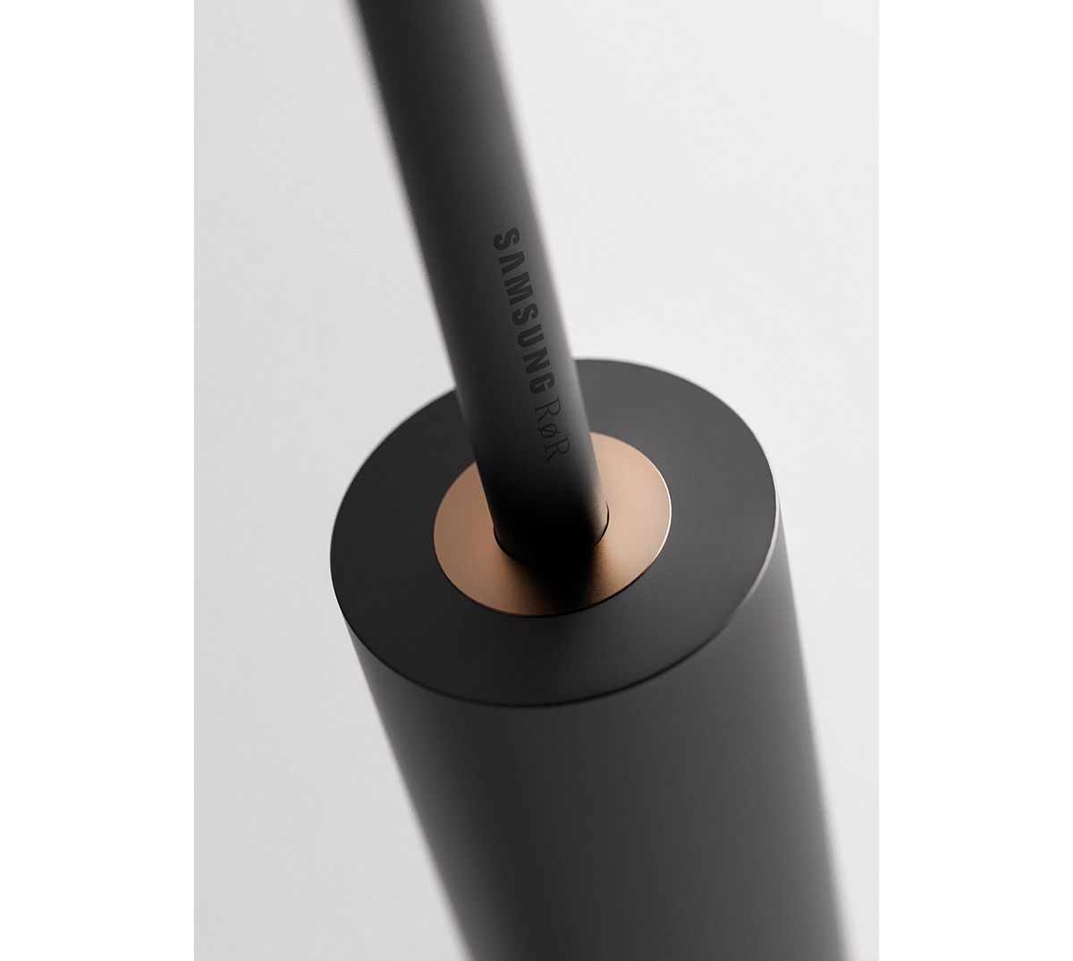 Samsung TV，RøR，Invisible cable technology，