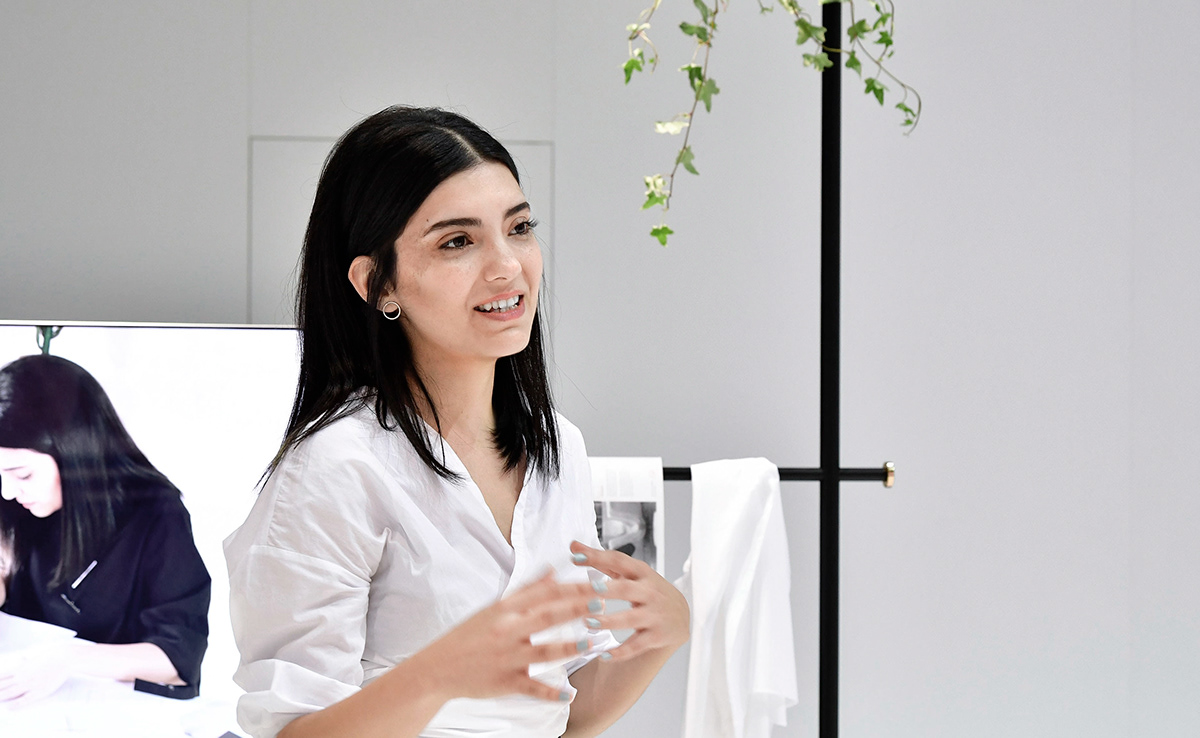 Samsung TV，RøR，Invisible cable technology，