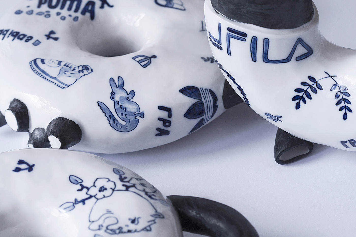 陶瓷设计，手绘工艺，蓝色瓷器，花瓶茶壶，手工制作，