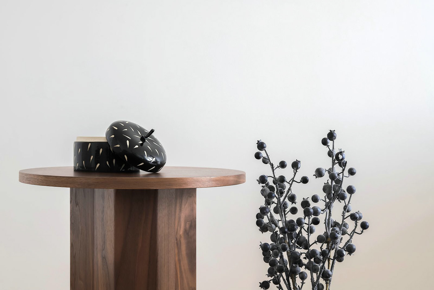 TRAPEZA，Table，geometry，furniture，