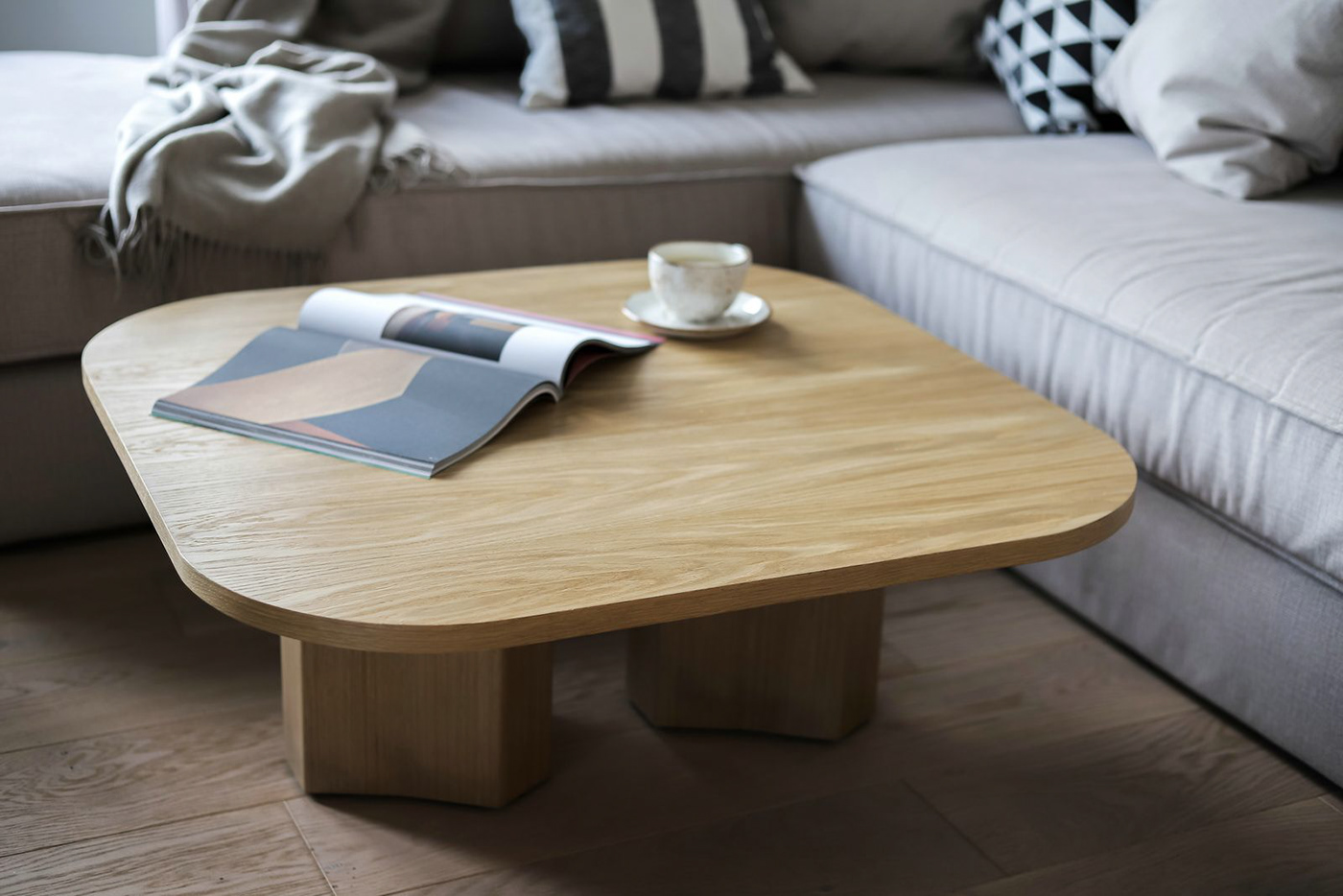 TRAPEZA，Table，geometry，furniture，