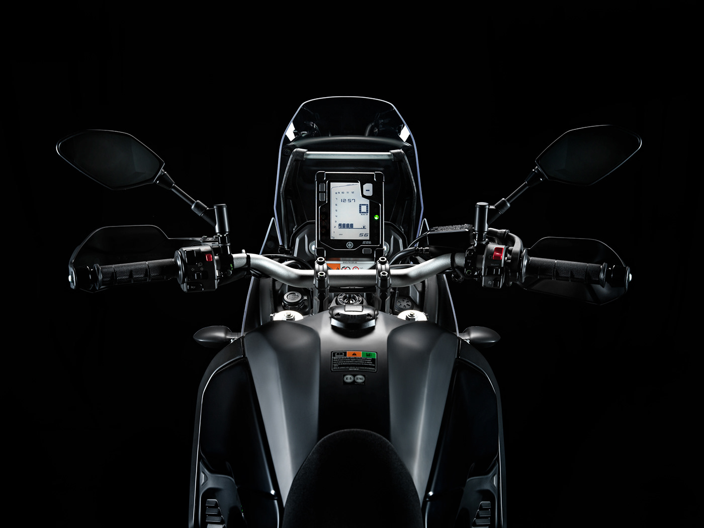 YamahaT700，motorcycle，background，lighting，Photography，