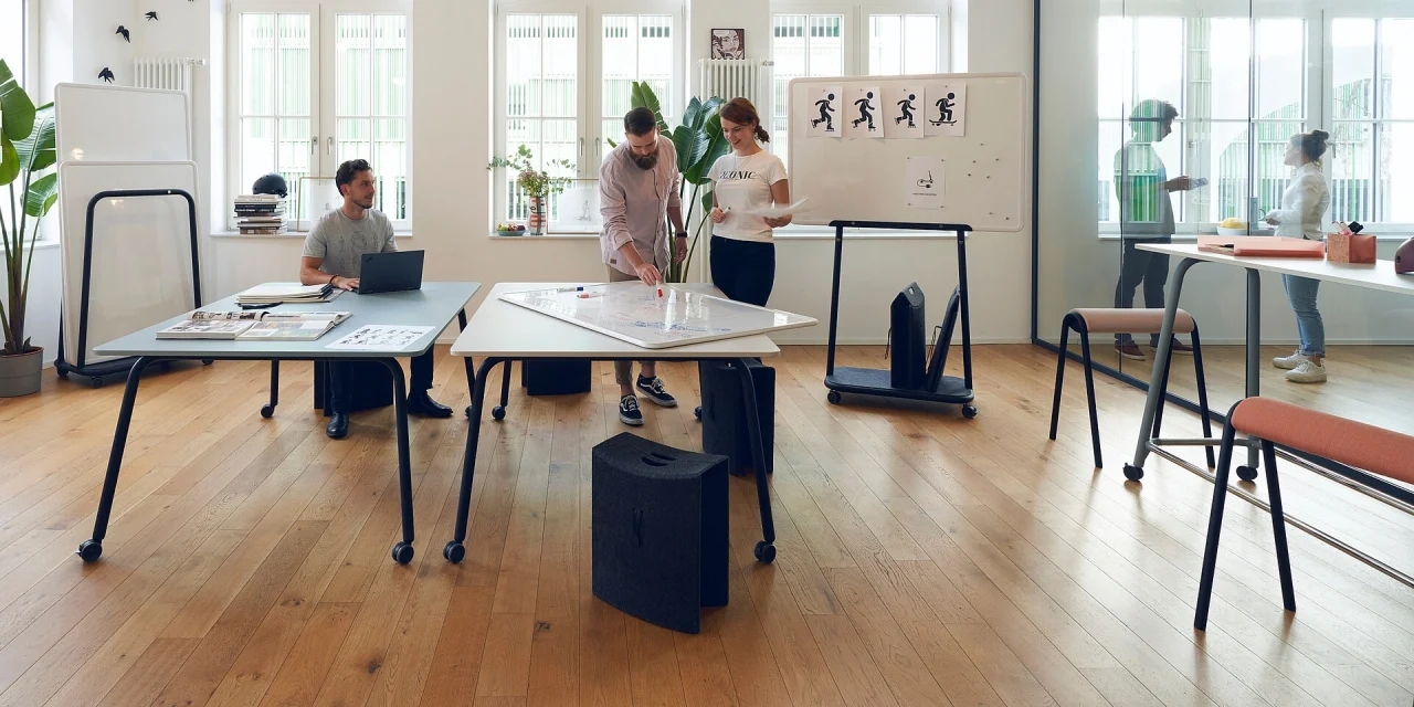 Folding chair，portable，furniture，Office furniture ，