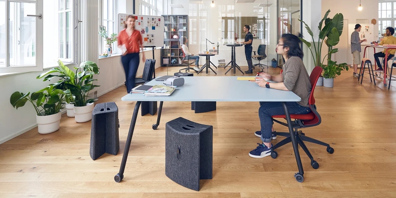 Folding chair，portable，furniture，Office furniture ，