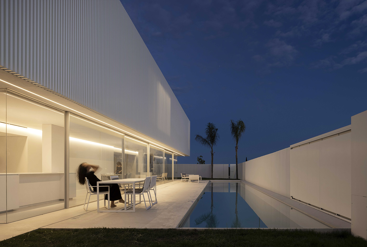 Piera House，Architectural design，Minimalist style，white，