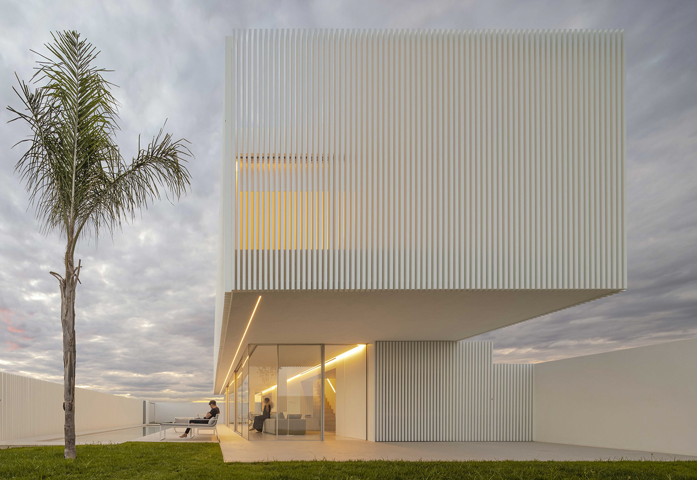 Piera House，Architectural design，Minimalist style，white，