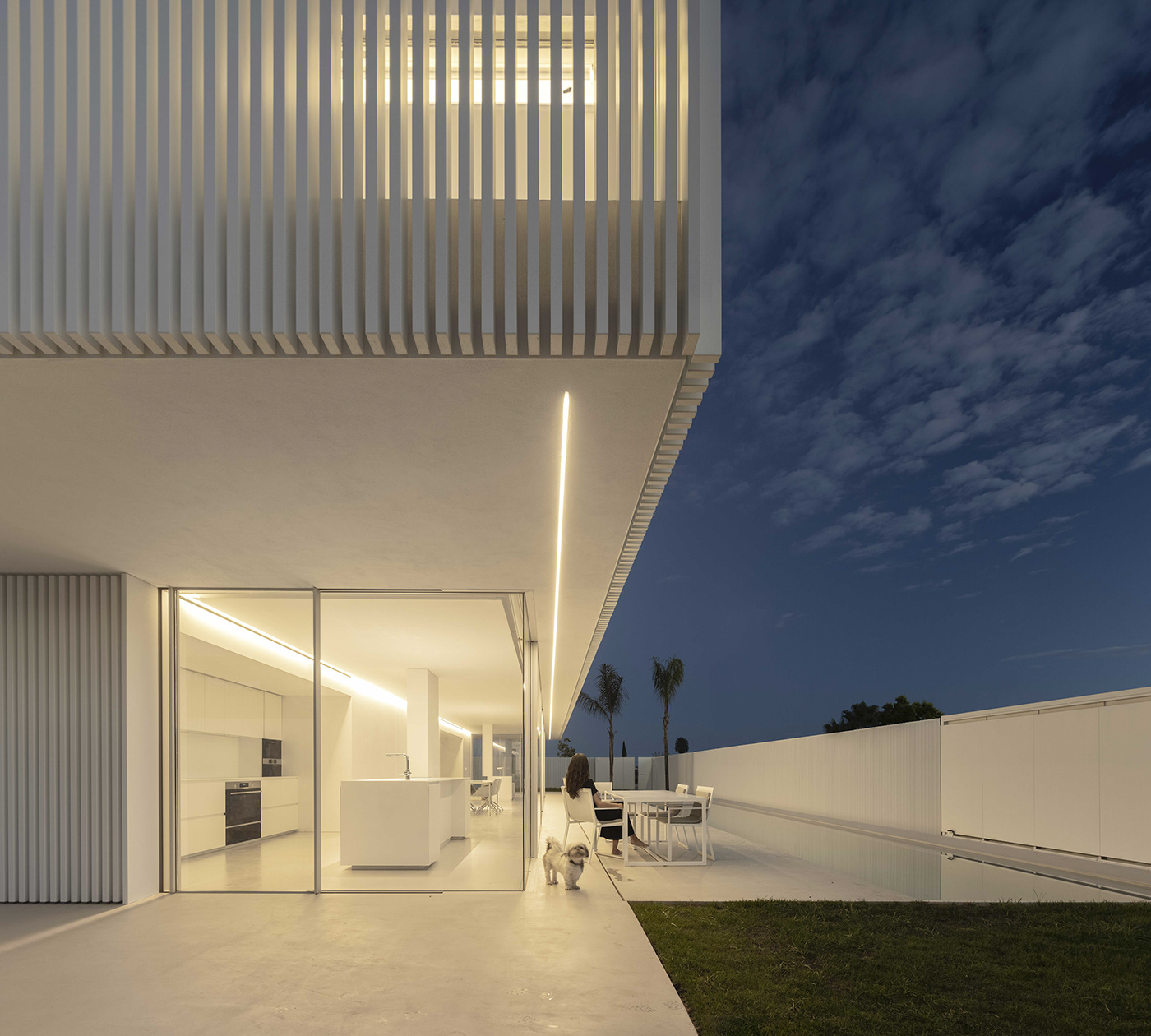 Piera House，Architectural design，Minimalist style，white，