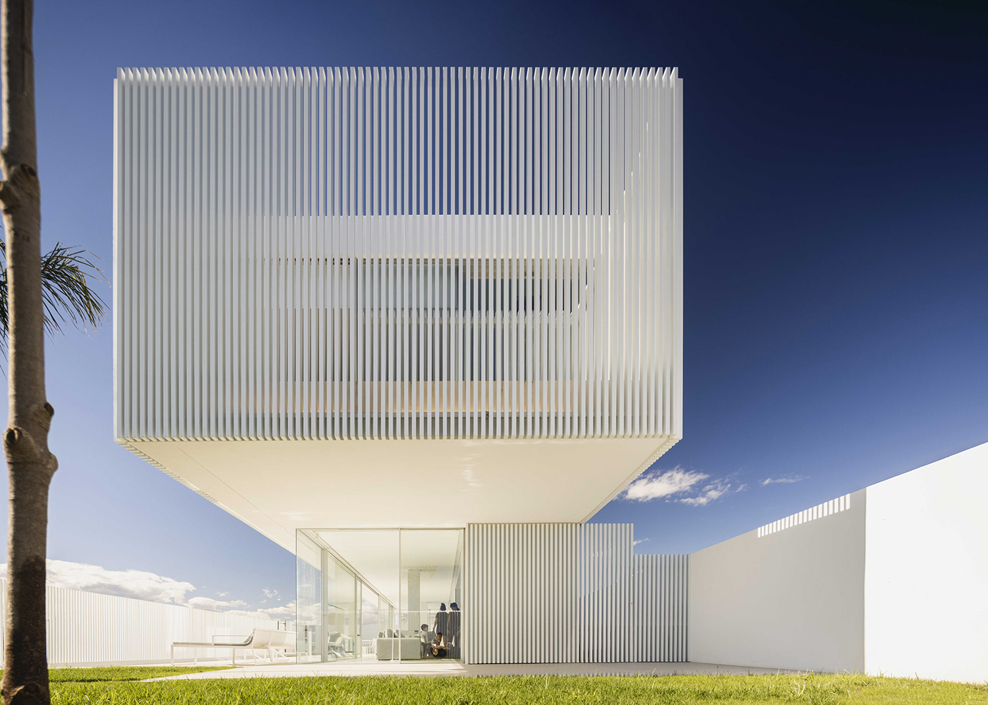 Piera House，Architectural design，Minimalist style，white，