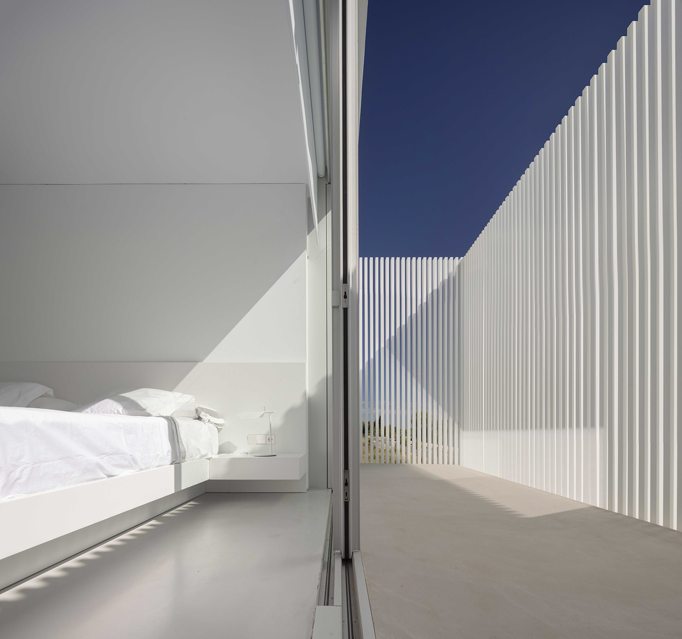 Piera House，Architectural design，Minimalist style，white，