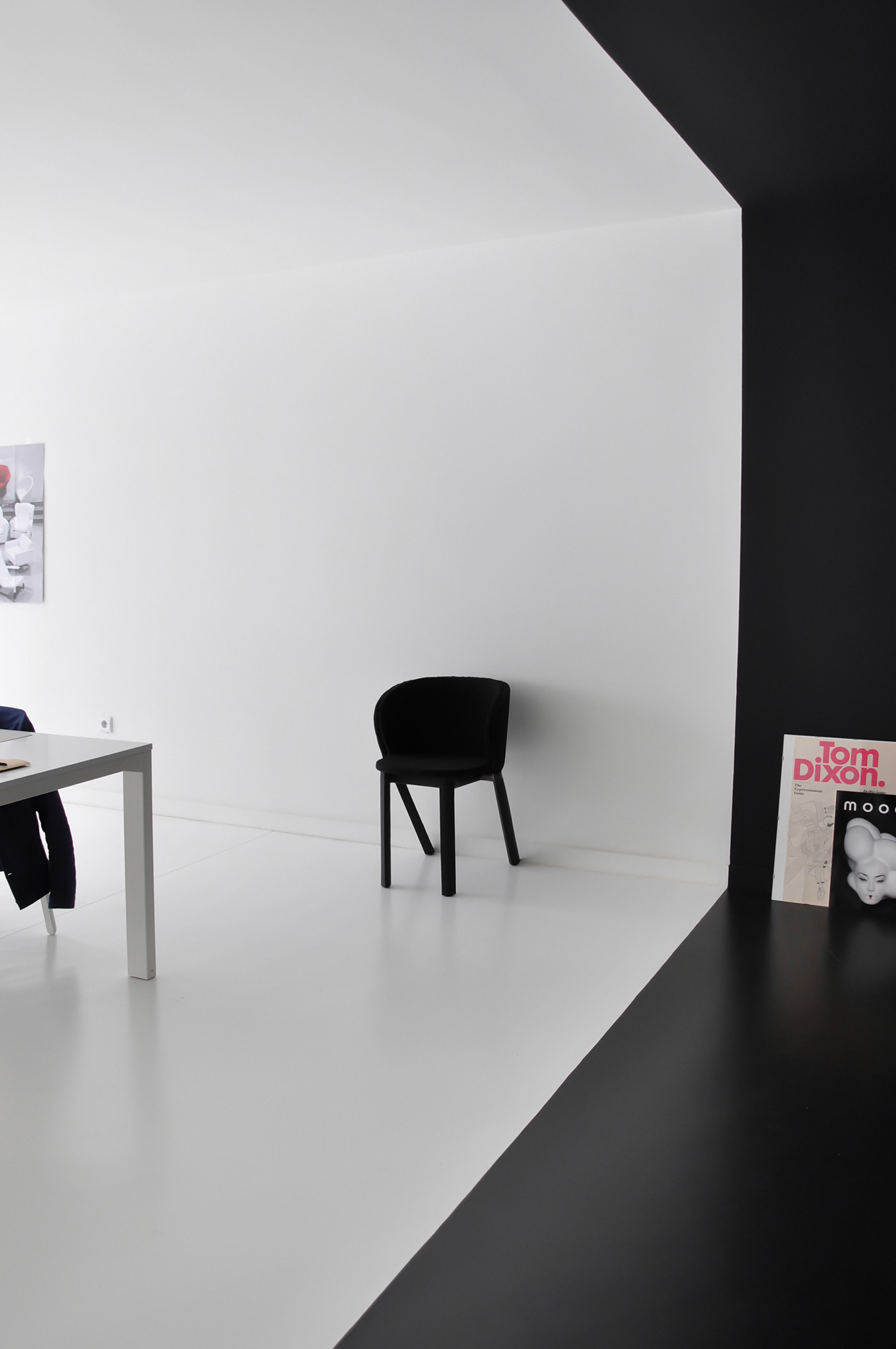 chair，chair，Daniel Vieira，NEW GONÇALO CHAIR，Metal chair，