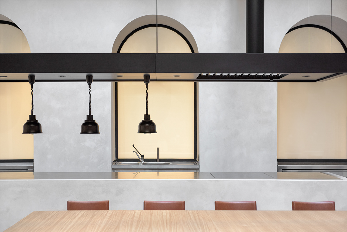 Onyx，House reconstruction，OAK furniture ，Restaurant，