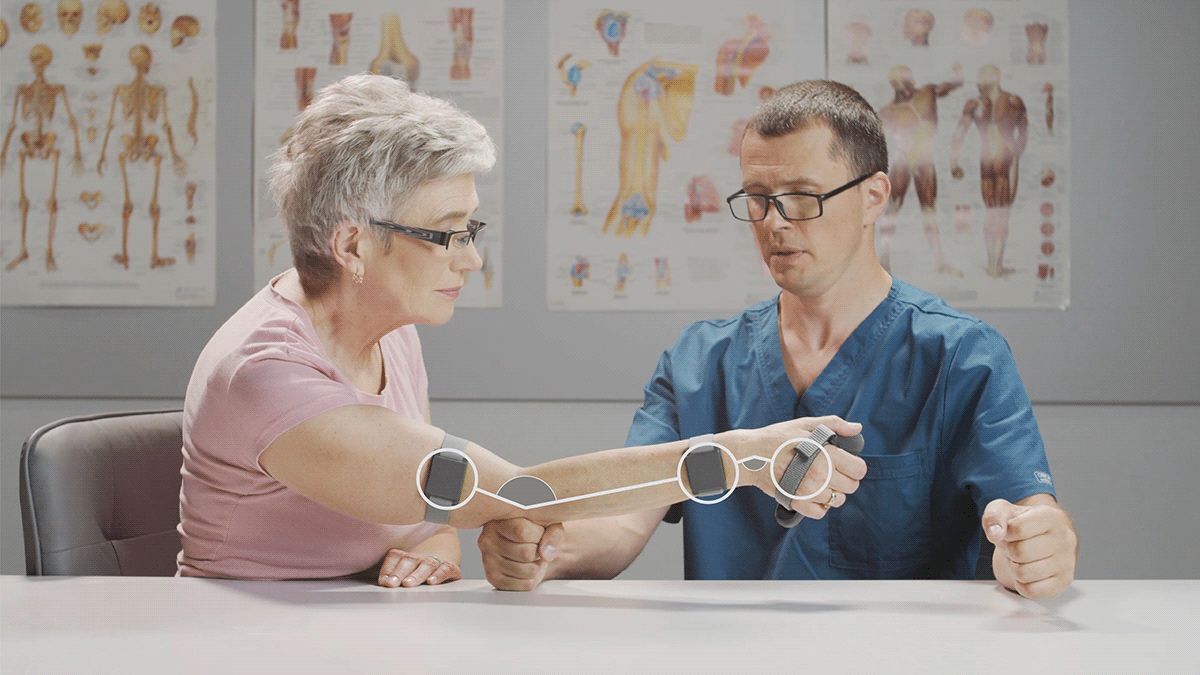 Ivan Shmatko，RACCOON，product design，Hand physical rehabilitation device，artificial intelligence，