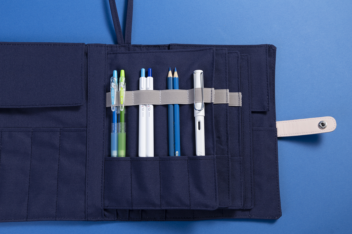 Pencil bag，Receive，Hand account，Colored lead，Freehand Tool ，Original design，Morning and night design，