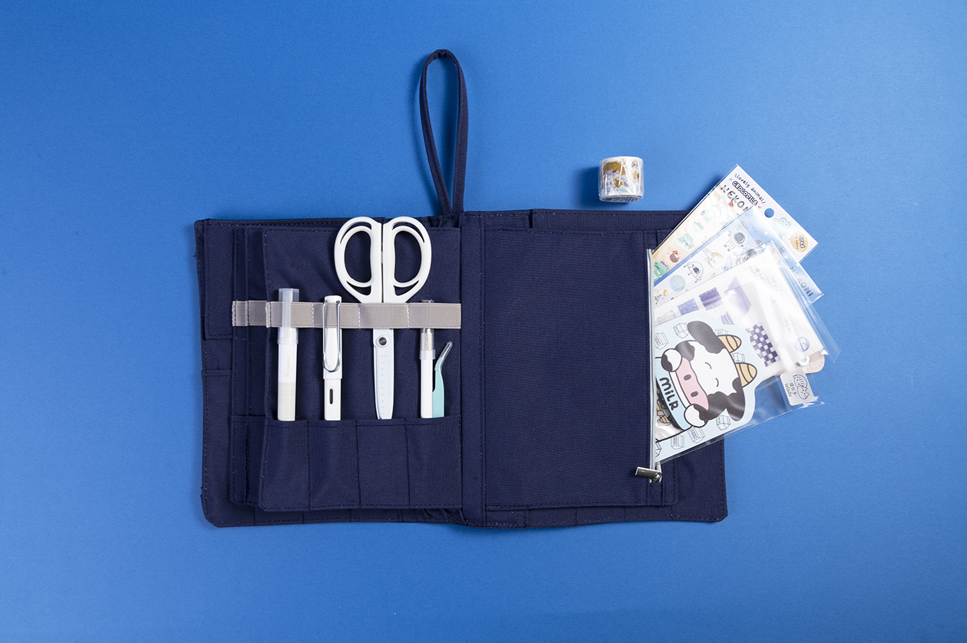 Pencil bag，Receive，Hand account，Colored lead，Freehand Tool ，Original design，Morning and night design，