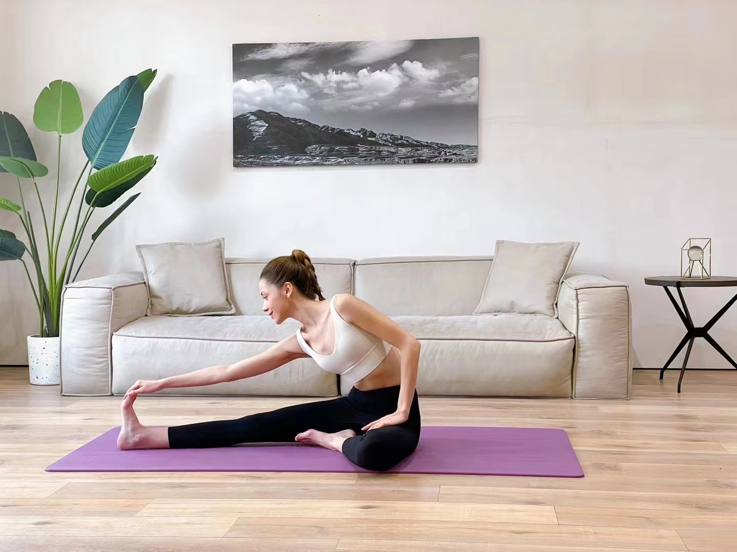 The concept of 3D mechanism pattern is introduced into the design of yoga mat.，