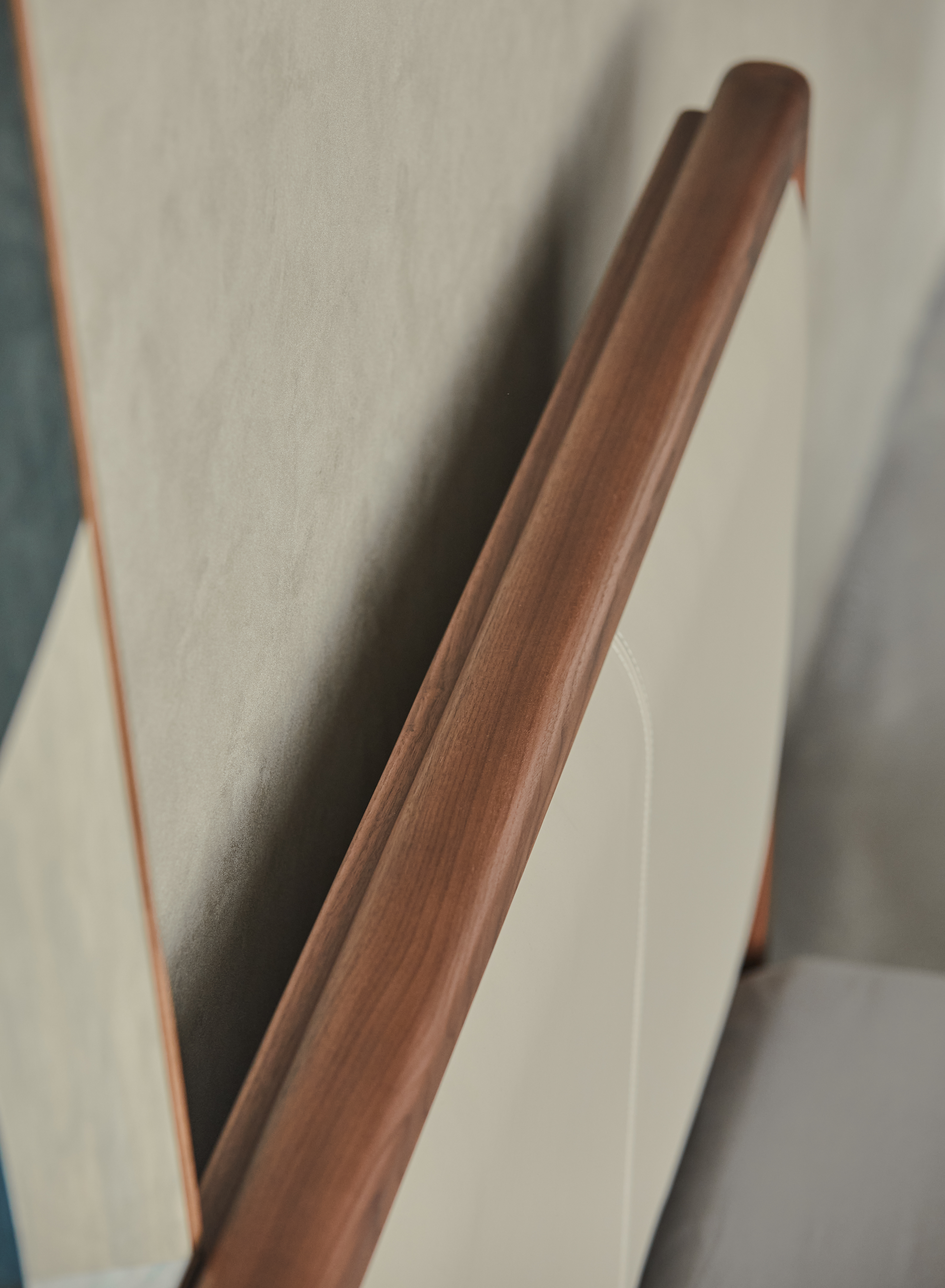 Furniture designer Ren Mengying，