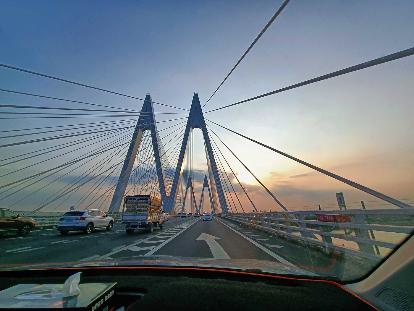 bridge，elevated，