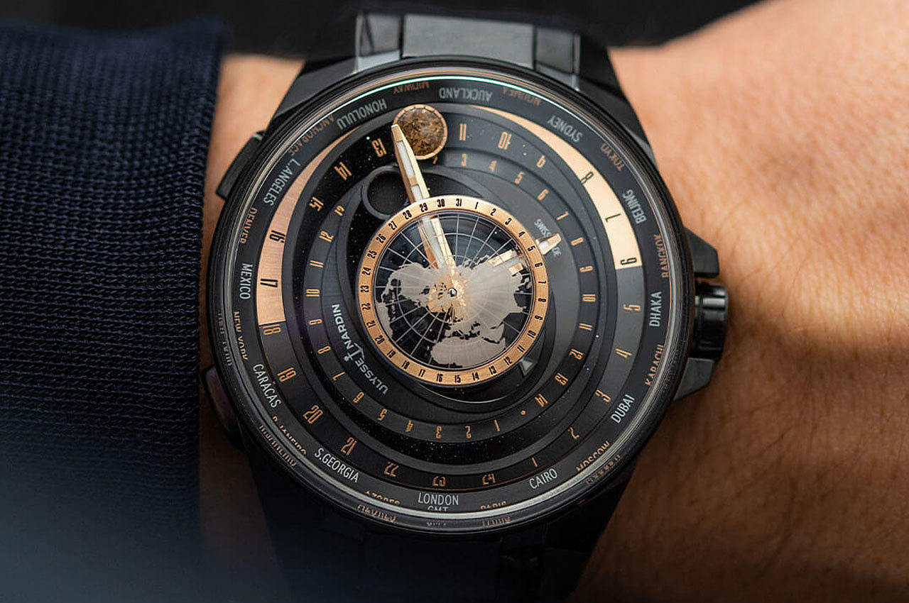 Astronomical Watch，Wristwatch，