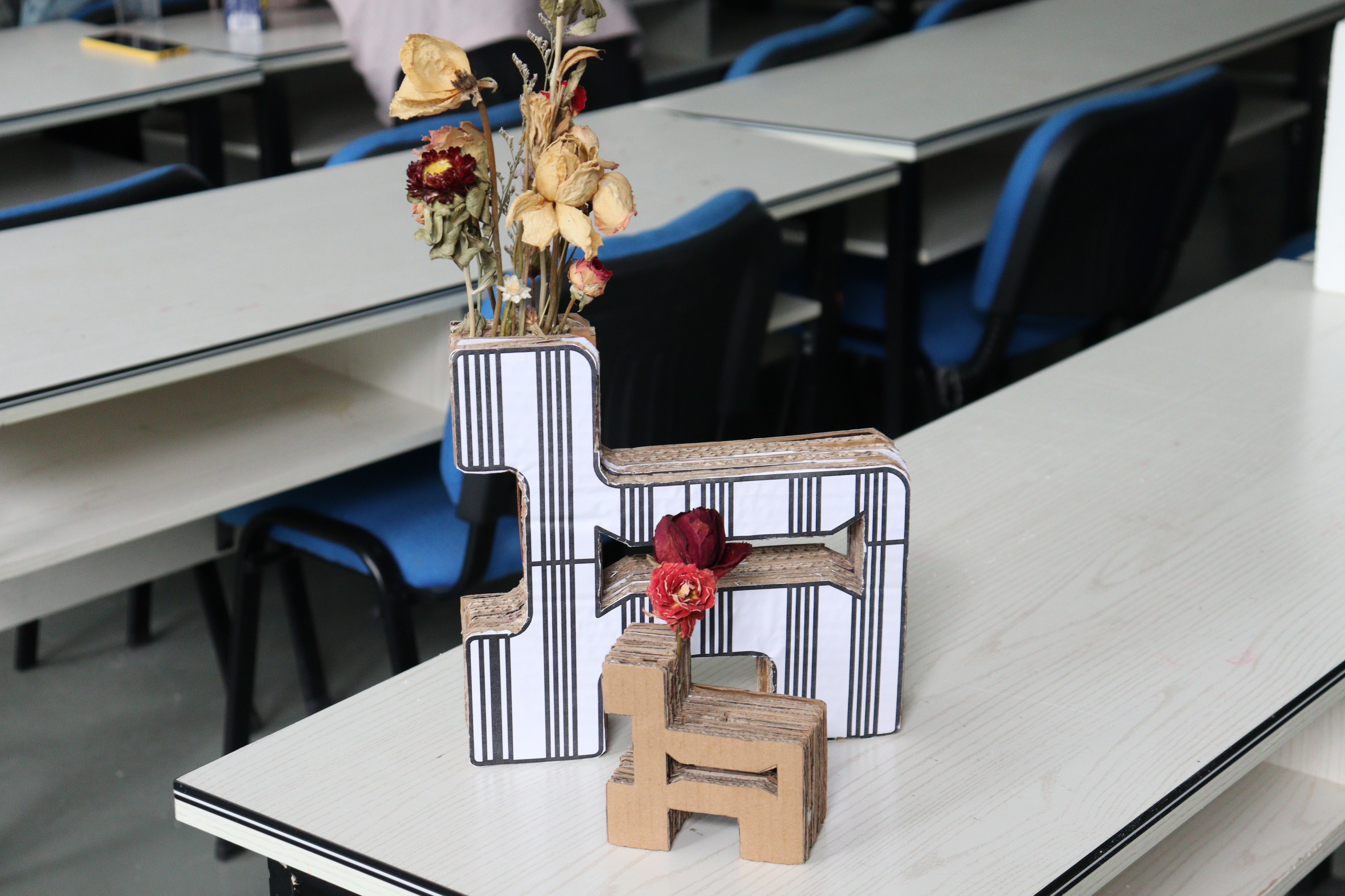 infinitive，outdoors，environment protection，Splicing，