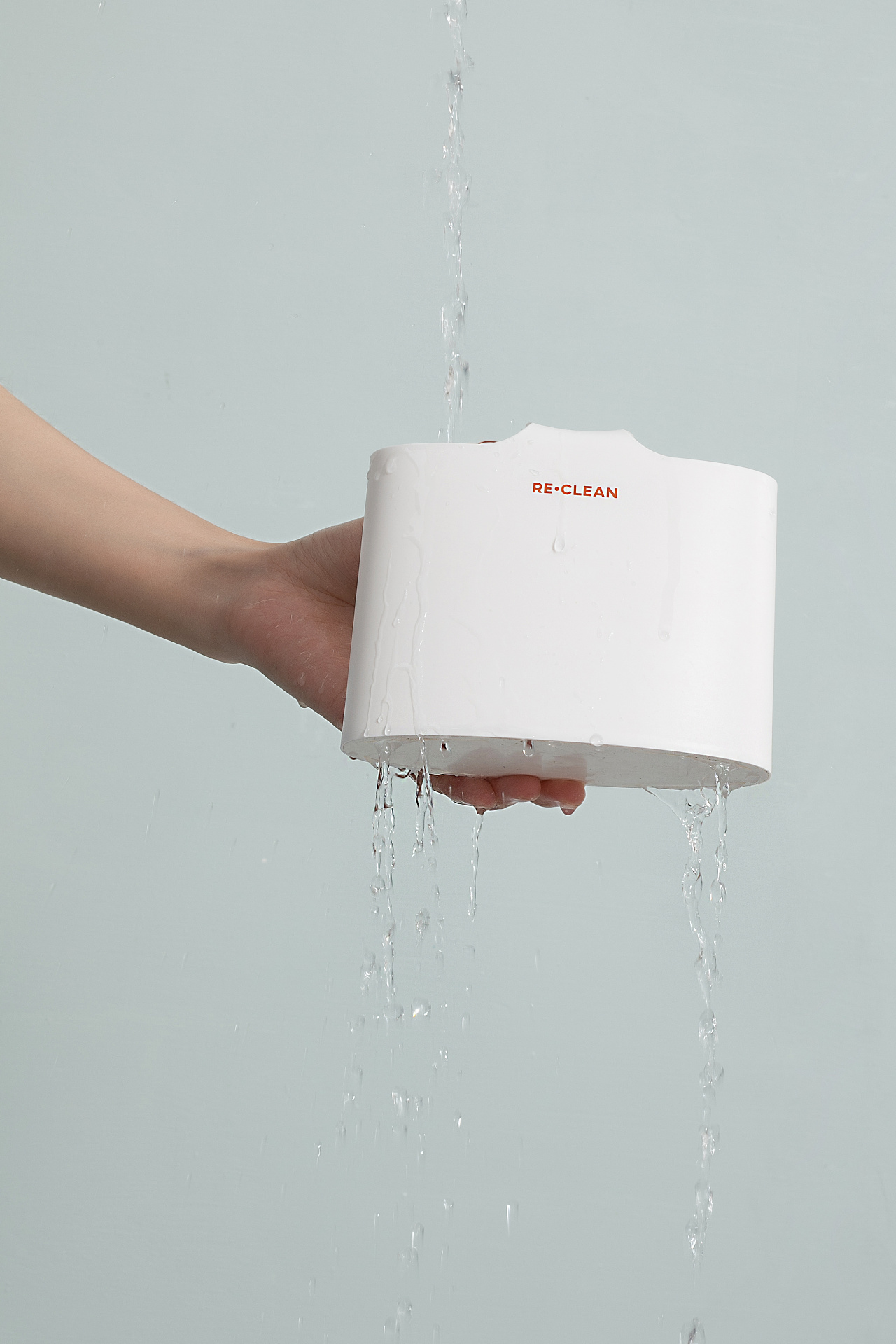 Wall mounted dual-purpose toilet brush，