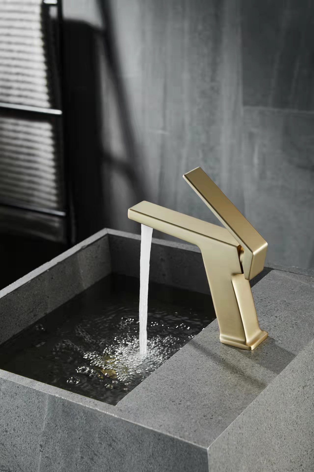 Basin mixer ，water tap，bathroom hardware ，Kitchen and bathroom products，