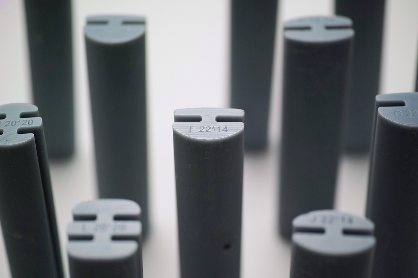 Two Suits，Cleaning brush，Sponge，