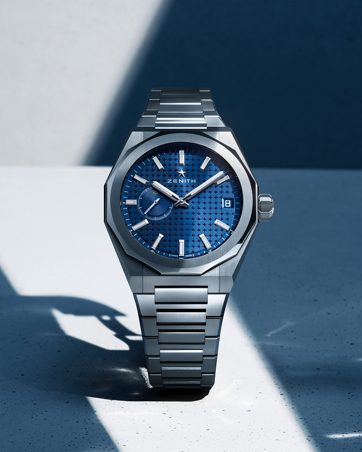 Wrist watch，Wristwatch，time，Sebastian Gerbert，Defy Skyline，