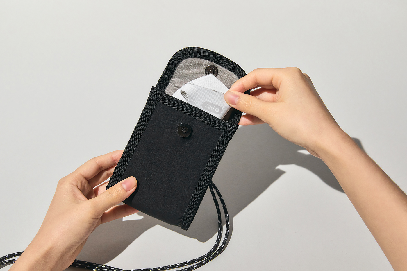 Kakao Pay，safety system，payment，Mask bag，Laptop bag，Umbrella，toothbrush，Brand design，