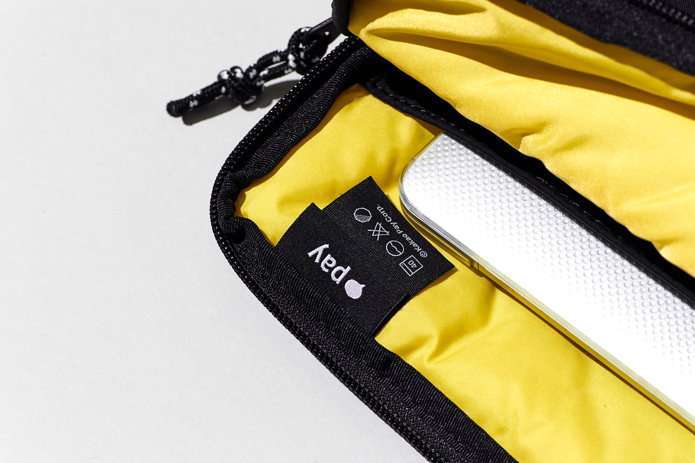 Kakao Pay，safety system，payment，Mask bag，Laptop bag，Umbrella，toothbrush，Brand design，