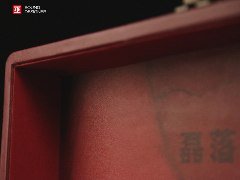 Artist co branding，Vinyl record player，Children of factories and mines，