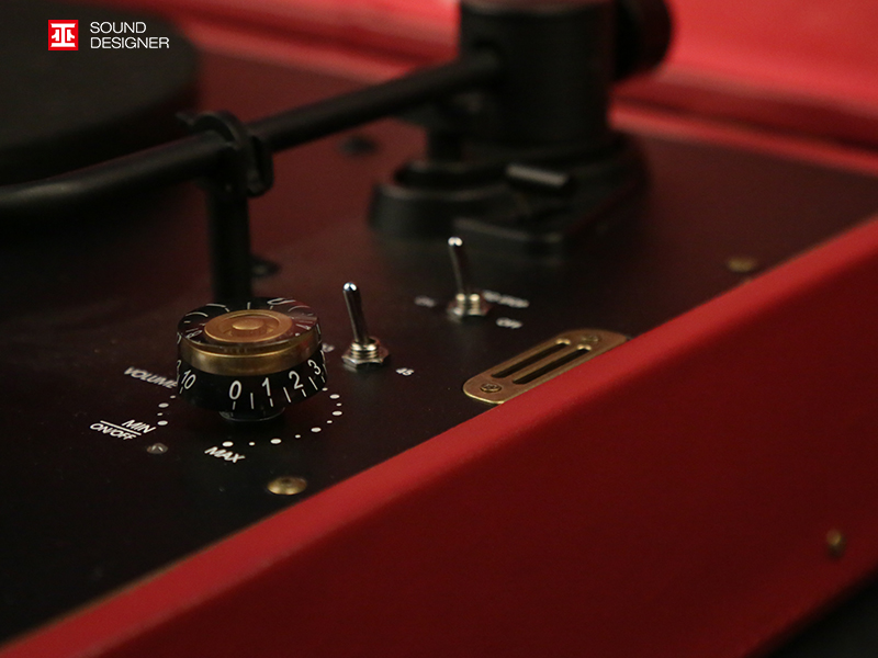 Artist co branding，Vinyl record player，Children of factories and mines，