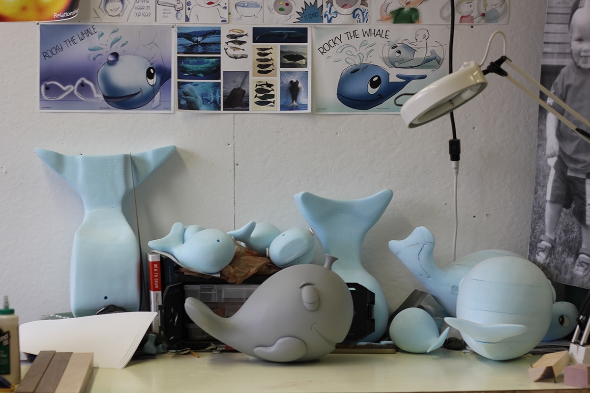 children，take a shower，Toys，whale，Design Research，