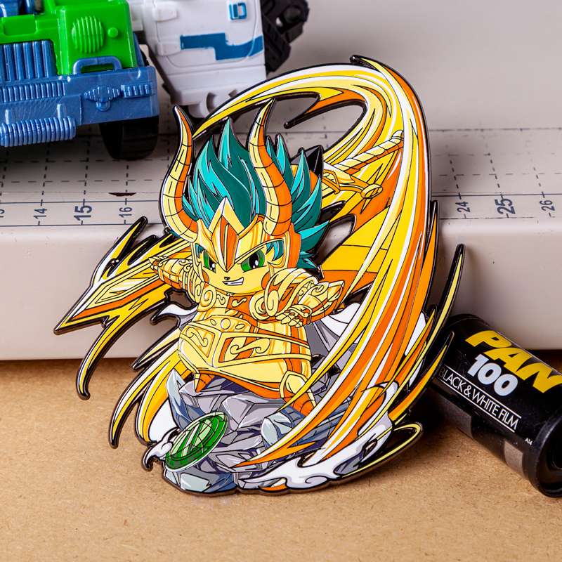 Trendy fashion accessories Brooch badges can be worn on clothes and backpacks，