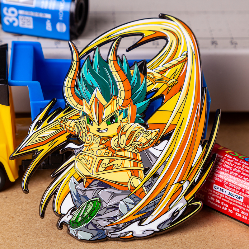 Trendy fashion accessories Brooch badges can be worn on clothes and backpacks，