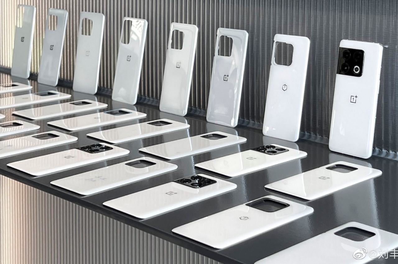 Ceramic products，Intelligent mobile phone，One plus，White glass，