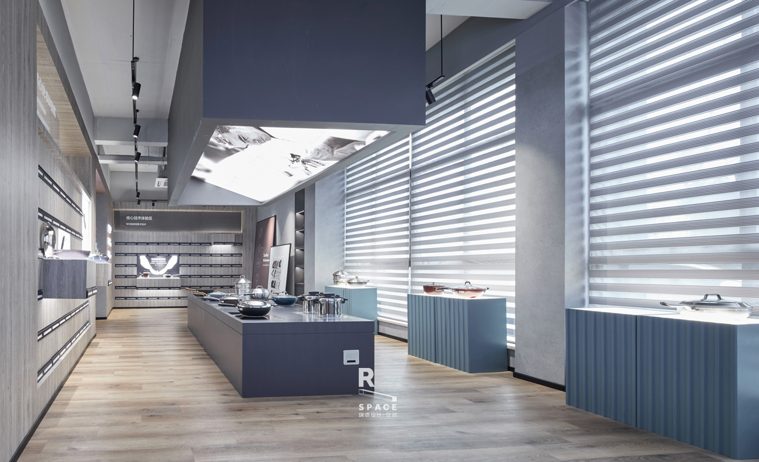 Red design，Kitchenware，space design ，Exhibition hall design，Kitchenware industry，Kitchenware industry，Sanhe，