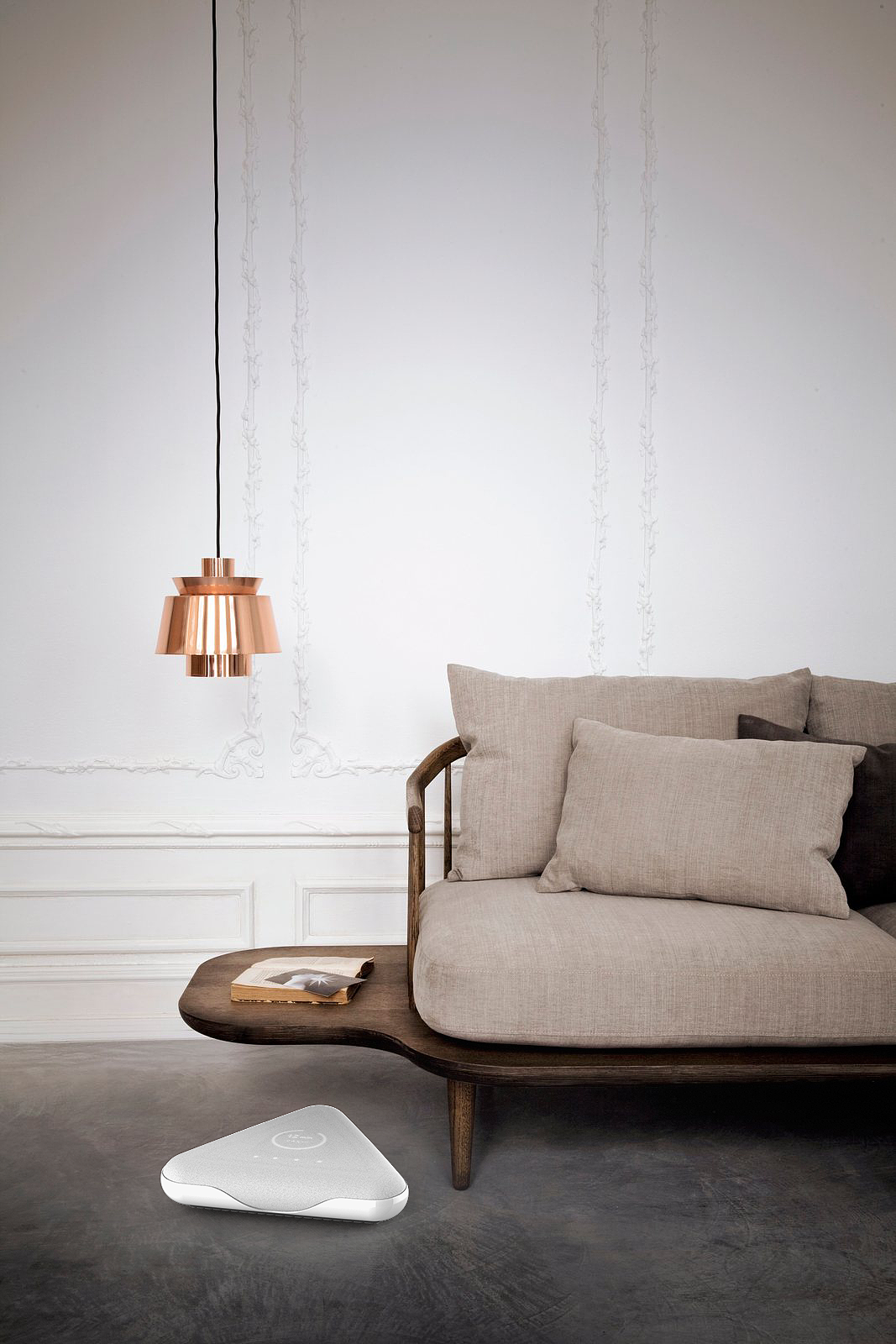 Geometric form，Smart appliances，industrial design，Intelligent cleaner，