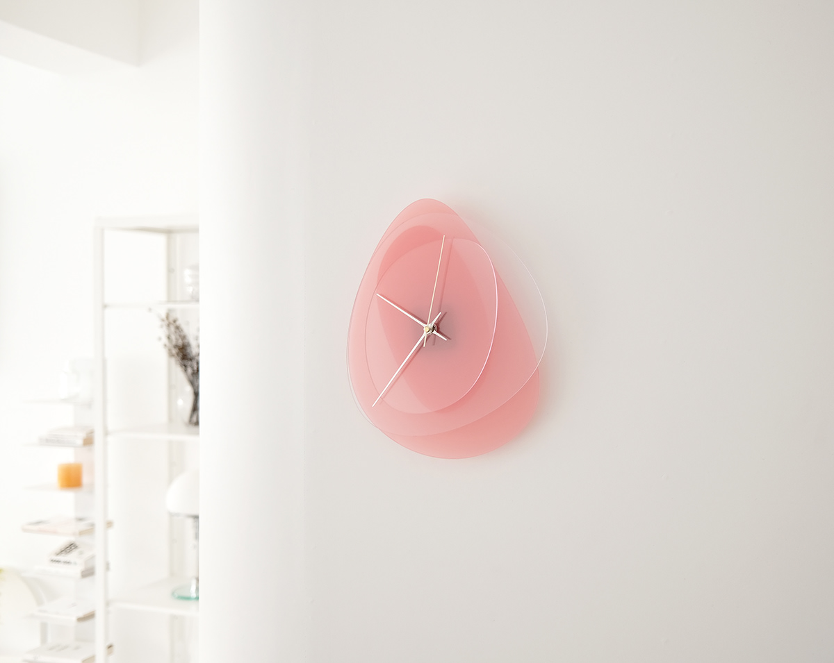 Clock，Light and shadow，originality，