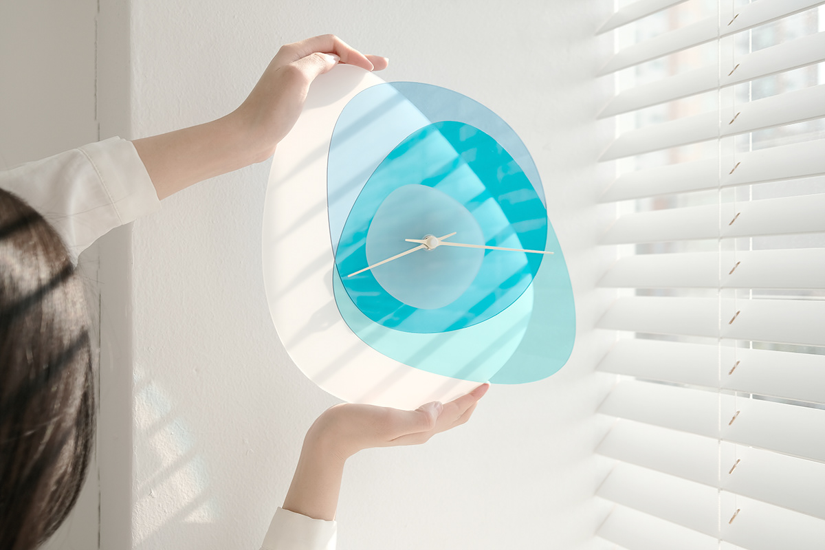 Clock，Light and shadow，originality，