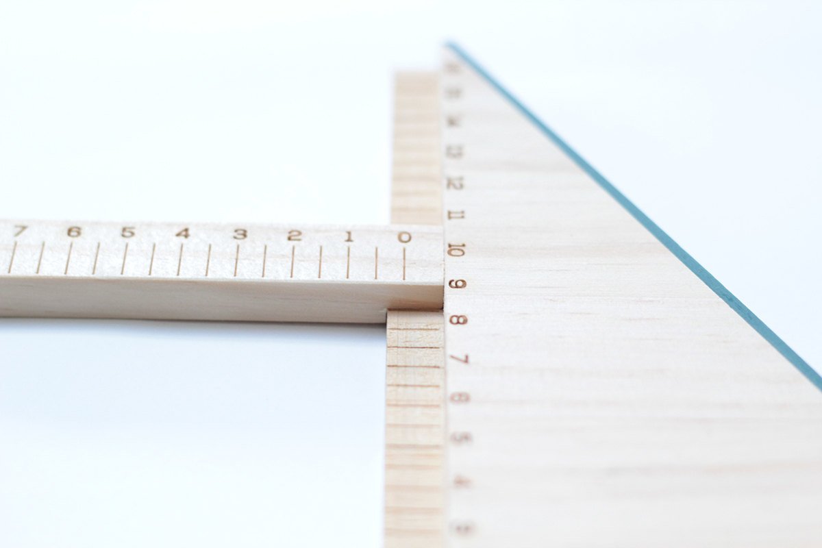 Stationery，a scale，Wooden ruler，product design，carving，
