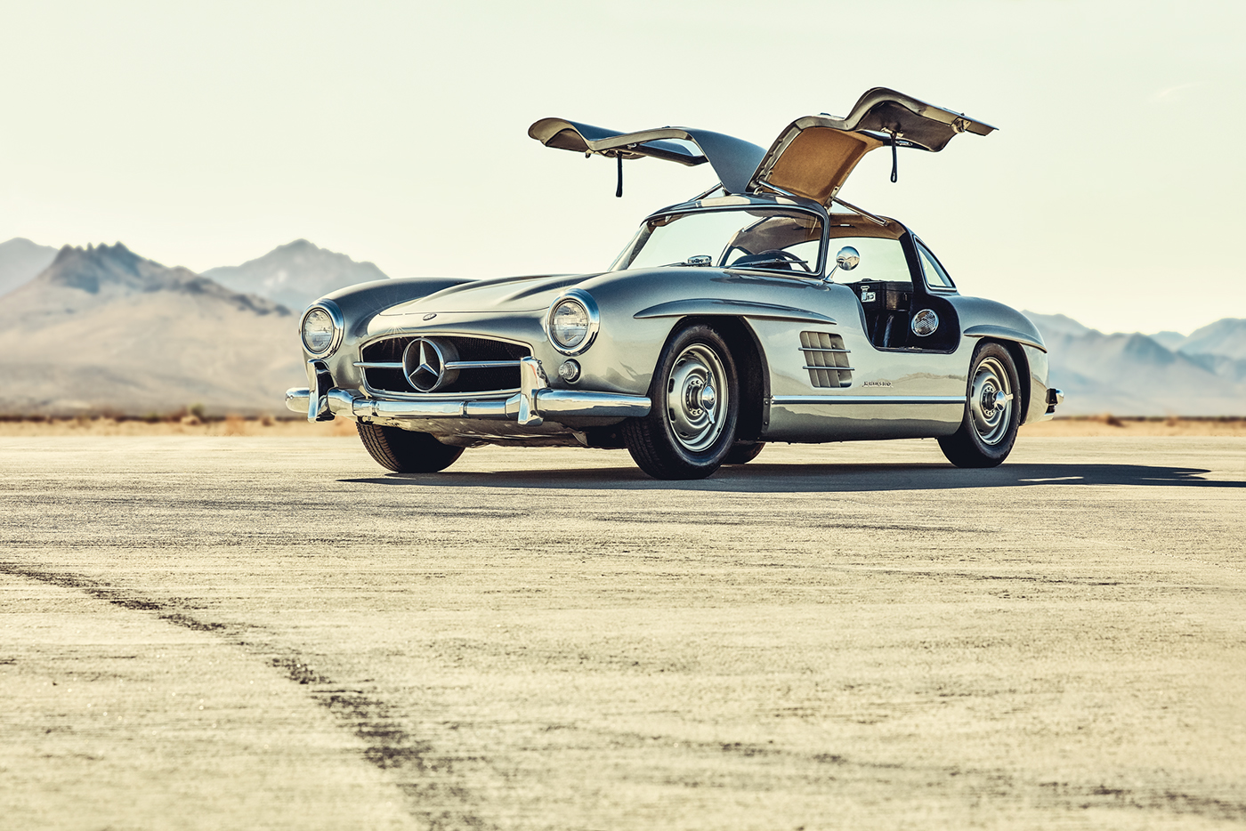 Classic car，vehicle，Photography，industrial design，Old style，automobile，Benz，