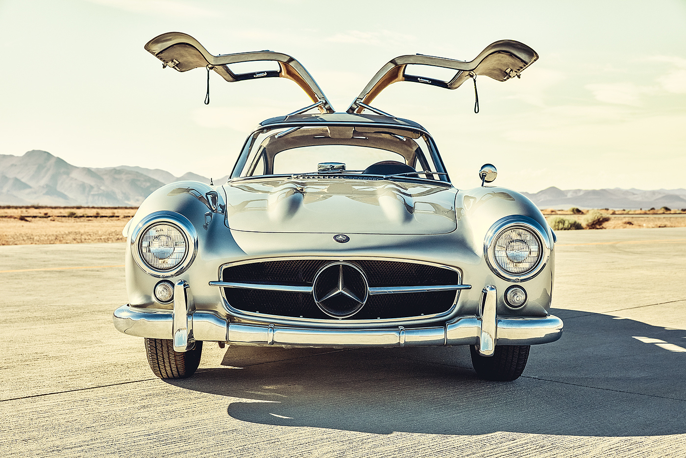 Classic car，vehicle，Photography，industrial design，Old style，automobile，Benz，