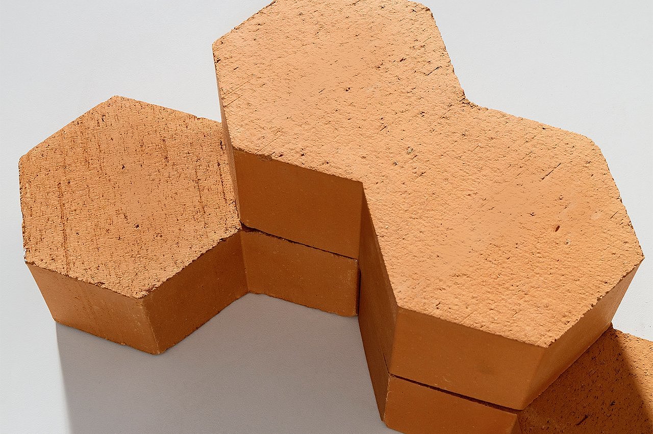 ceramics，Hexagonal clay brick，Hives，building structure，Mutine，