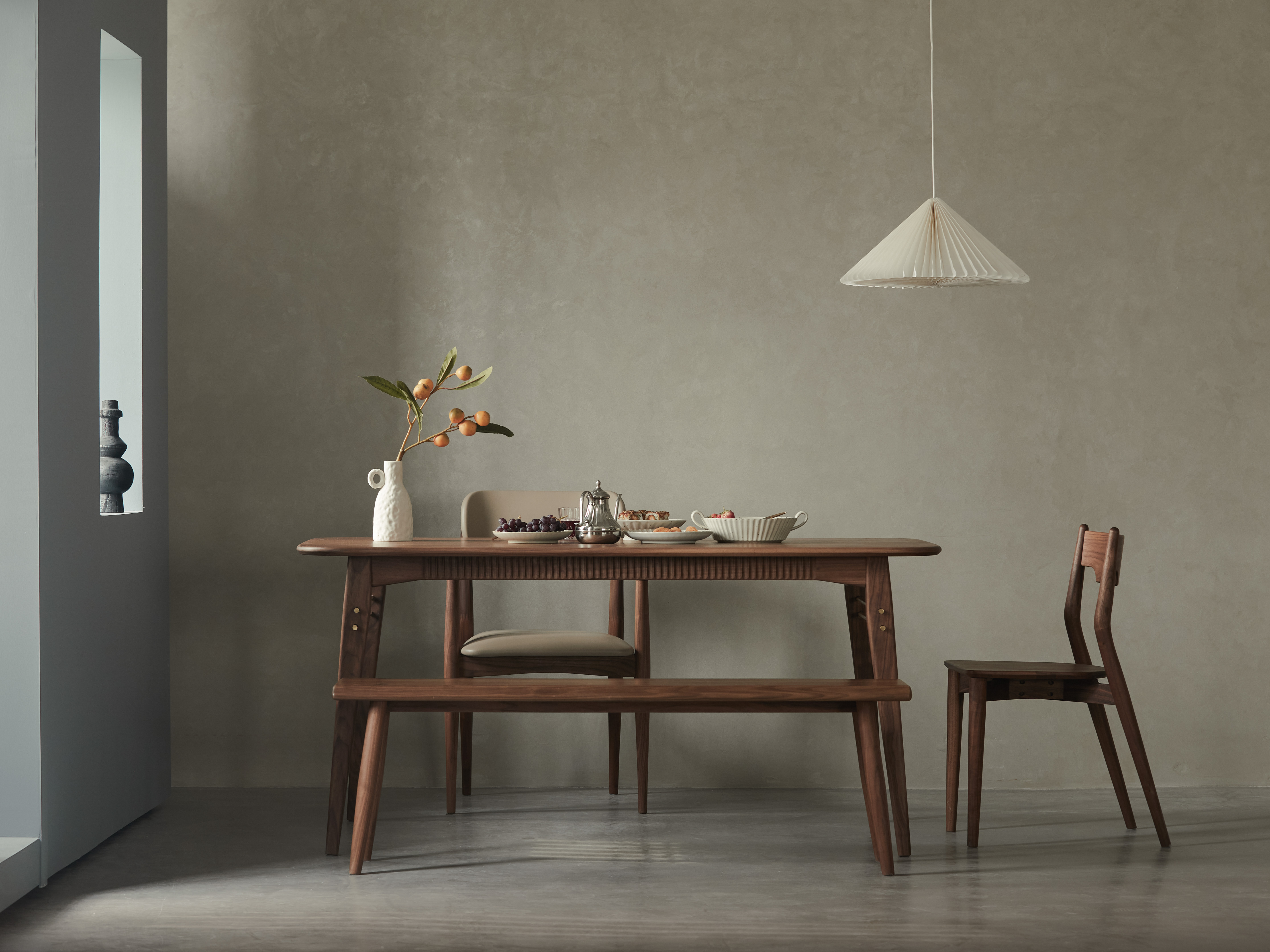 Furniture designer Ren Mengying，Furniture designer almond vegetable head，