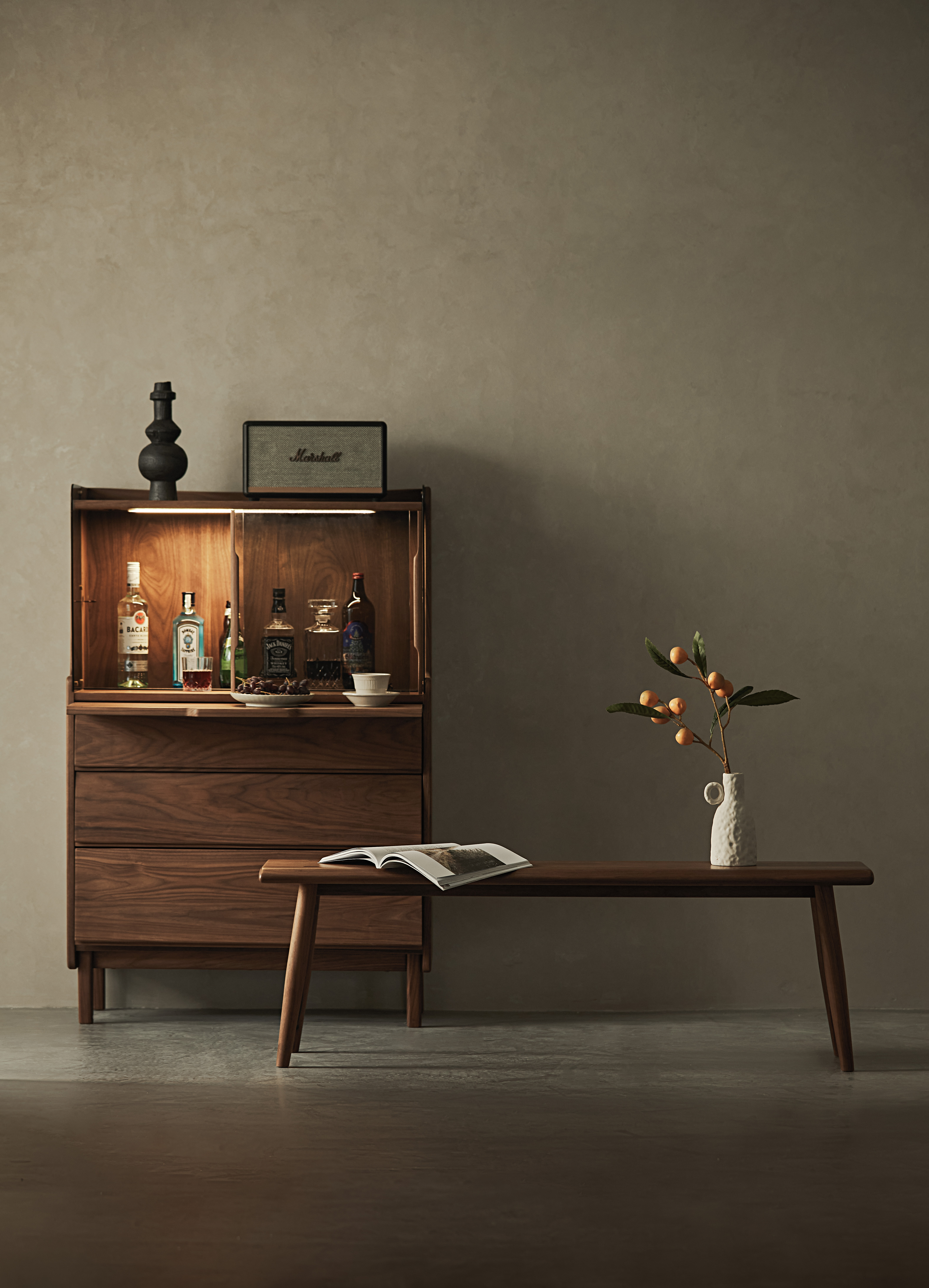 Furniture designer Ren Mengying，Furniture designer almond vegetable head，