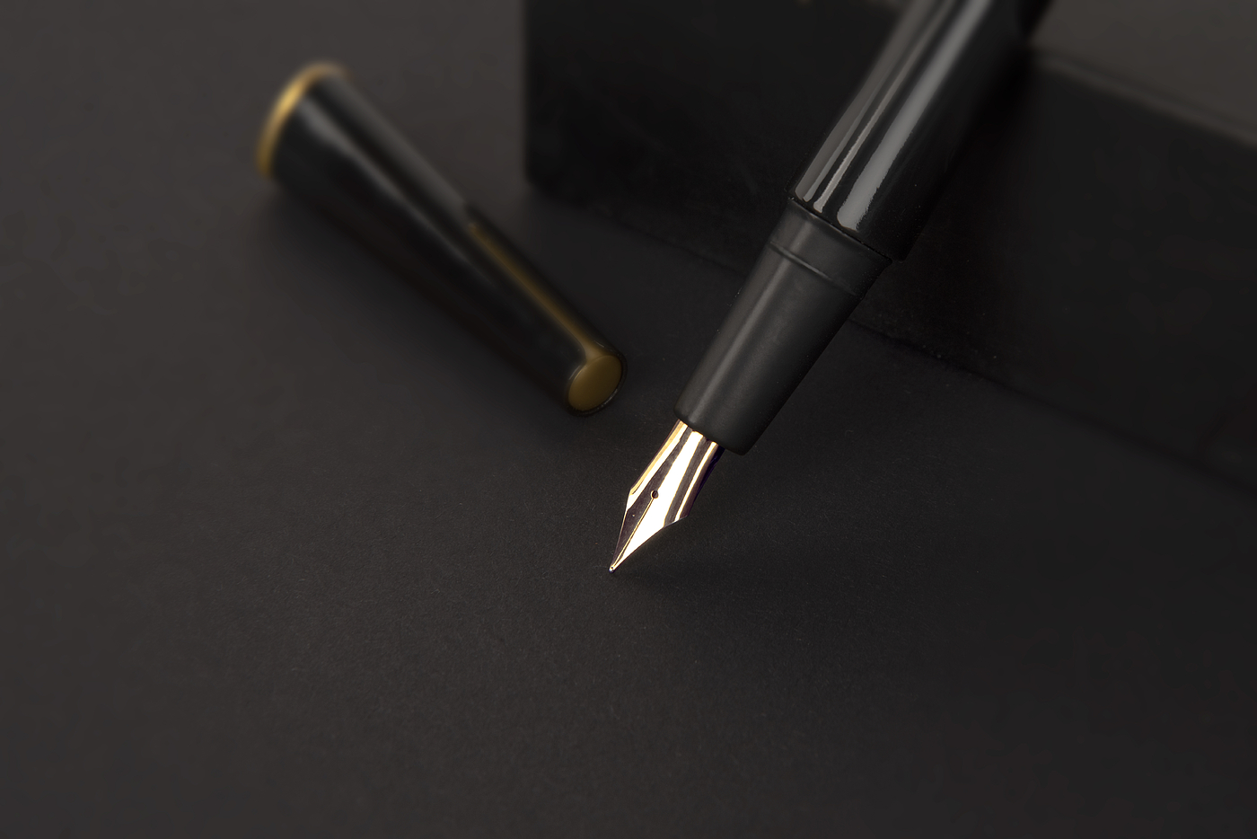 钢笔，结构，巧妙，黑，金，文具，cmf，造型，