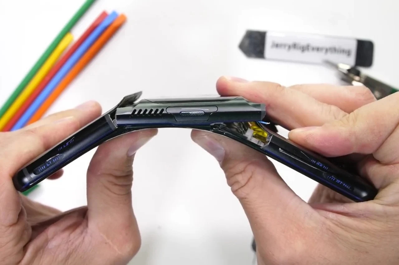 mobile phone，game，association，